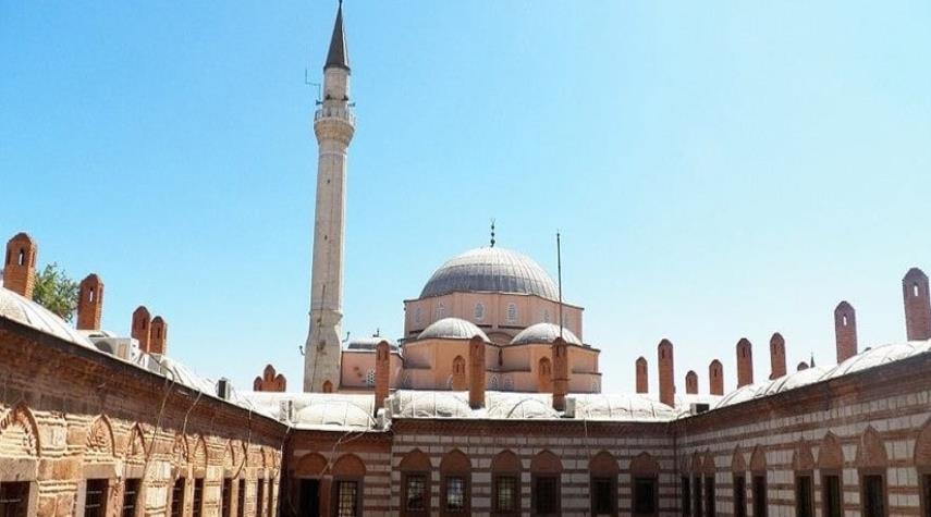 مسجد حصار، باشکوه ترین مکان مذهبی شهر  ازمیر