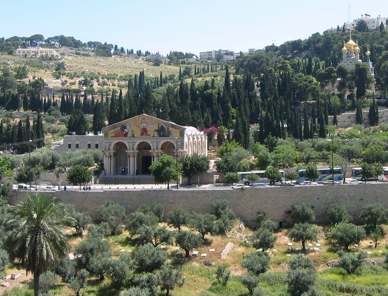 القدس - جبل الزيتون -الكنيسة الأمم والكنيسة الأرثوذكسية الروسية مريم المجدلية