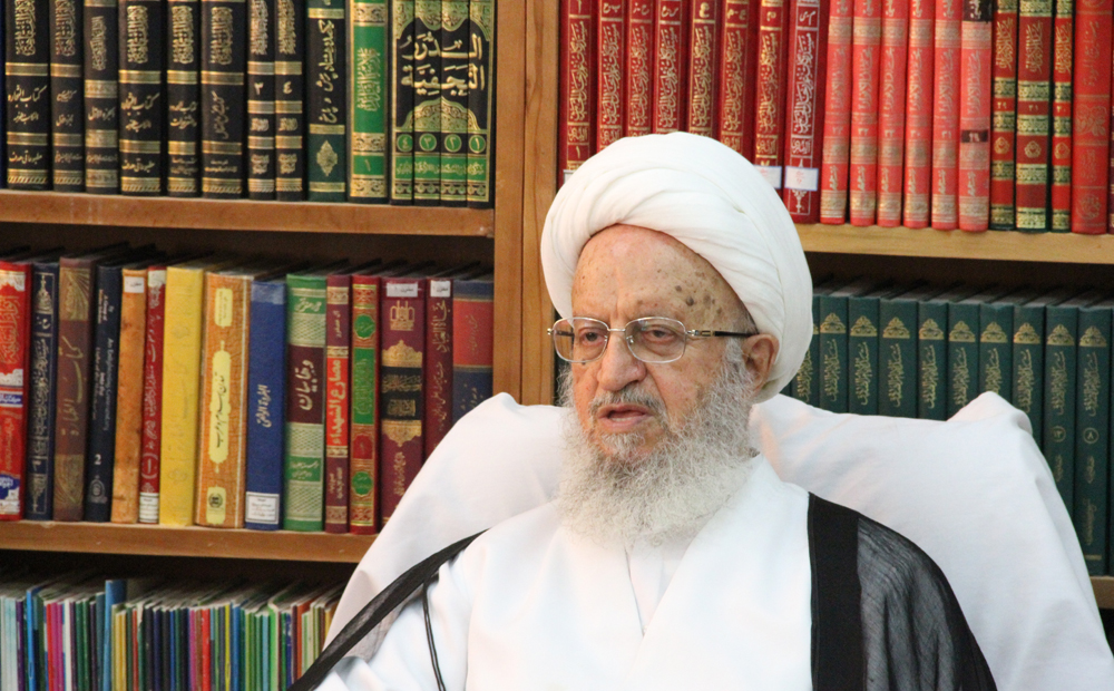 المرجع مكارم شيرازي يدعو الى زيادة مشاريع بناء المساجد في اوروبا