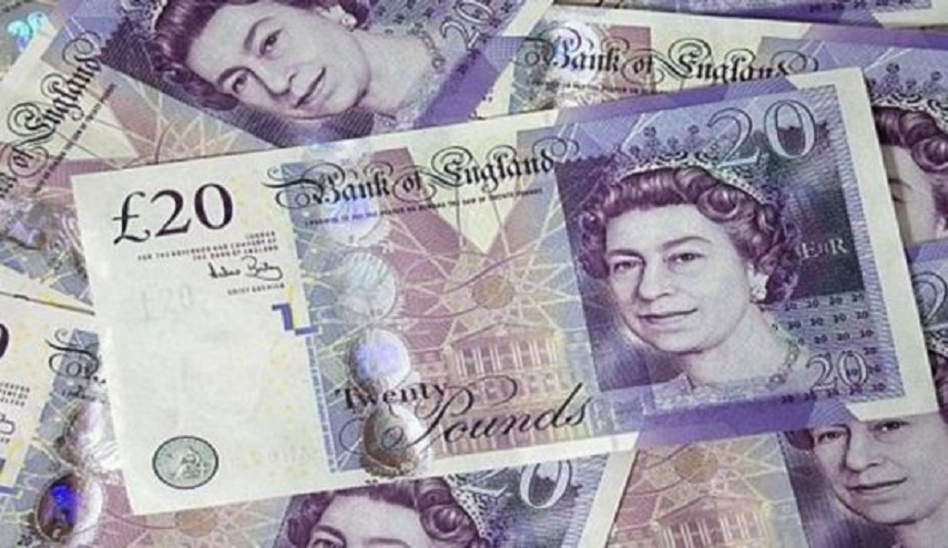 أدنى مستوى للإسترليني منذ 32 عاماً