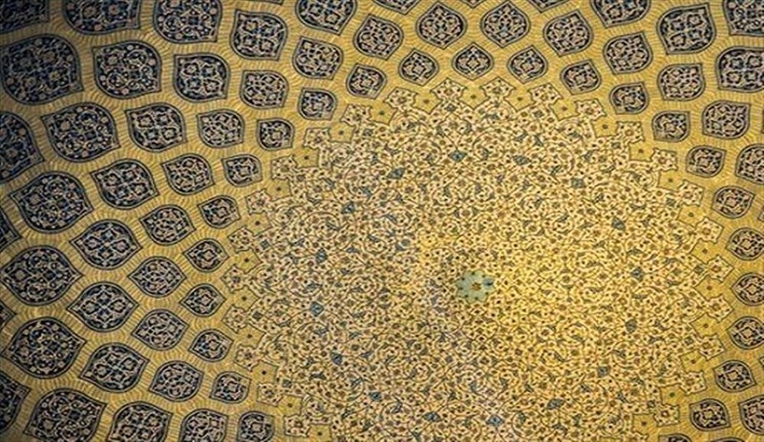 جمال العمارة الايرانية يسحر مصورا ايطاليا