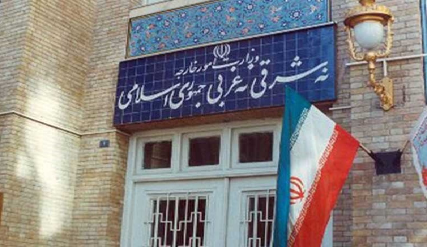 الخارجية الايرانية تؤكد في بيان الاهتمام بكافة أبعاد الأزمة السورية 
