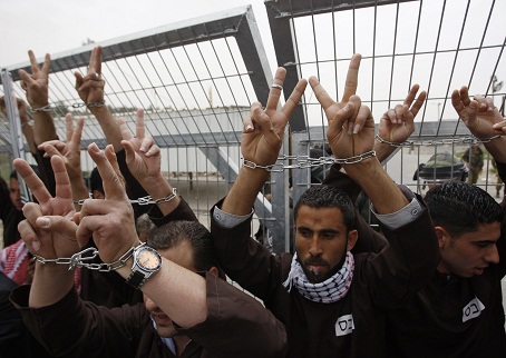 إضراب الأسرى الفلسطينيين مقاومة