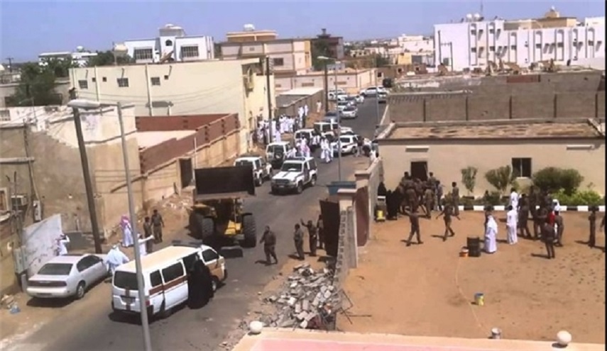 النظام السعودي يهاجم ويحاصر العوامية وسقوط ضحايا ومصابين 