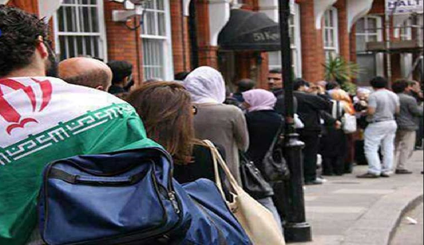 الايرانيون في شرق آسيا يبكرون بالتصويت في الانتخابات الرئاسية