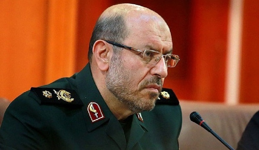 وزير الدفاع الايراني يدعو الحكام العرب الى النزول عند رغبة شعوبهم وعدم العمالة للقوى الاجنبية
