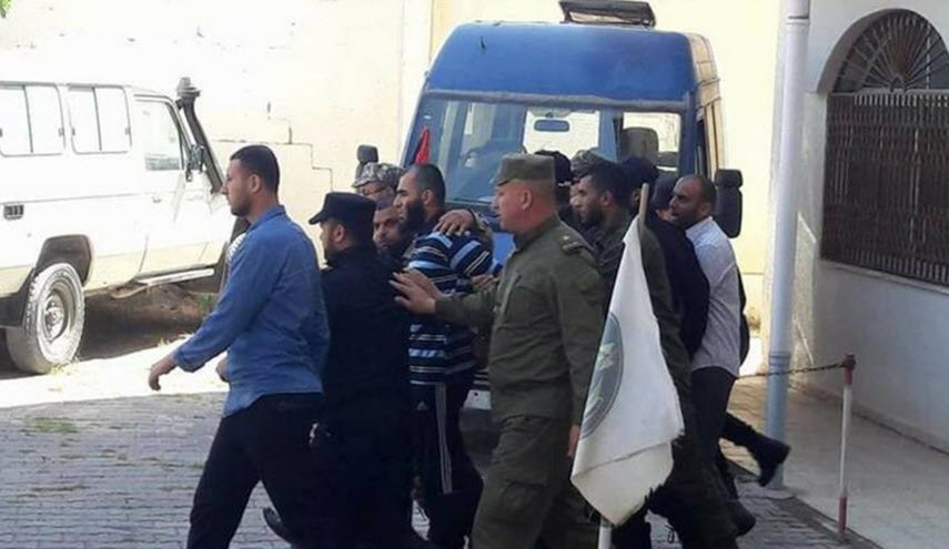 بالصور..اعدام قتلة الشهيد مازن فقها بغزة