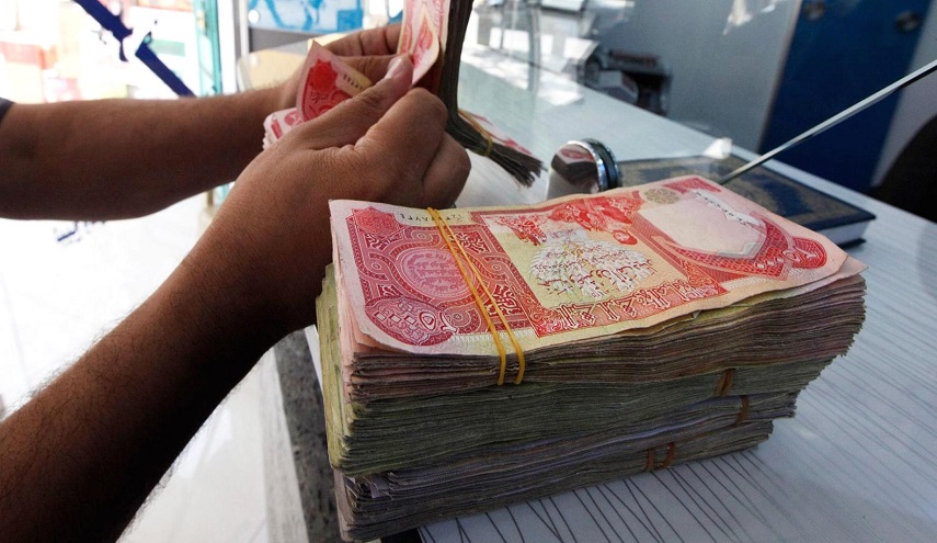 ارتفاع طفيف بسعر صرف الدولار مقابل الدينار العر اقي، وهذه التفاصيل