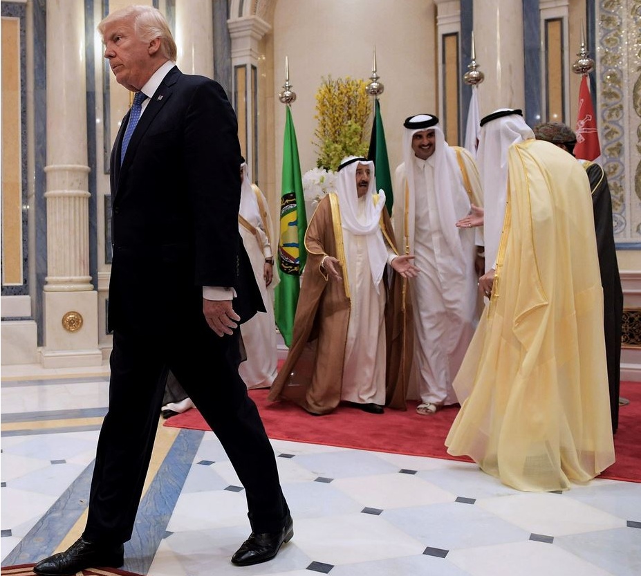 ترامب ضَرَب وهَرَب… وقامت القيامة!