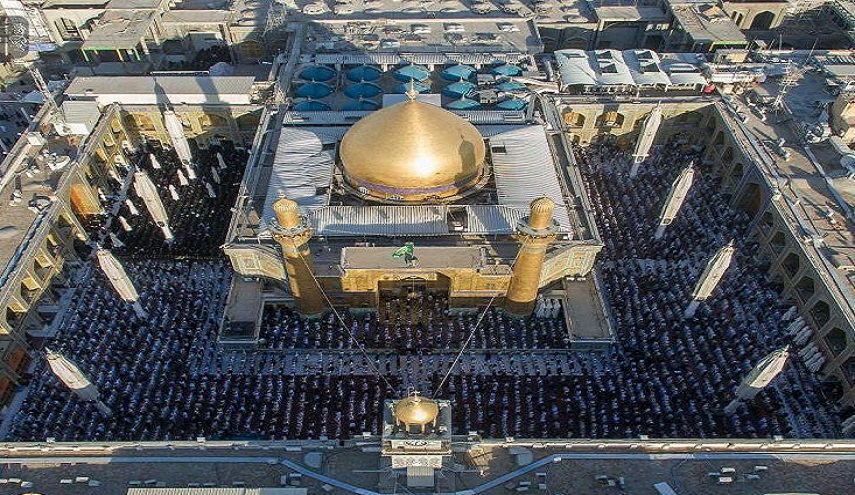 شاهد بالصور اقامة الشعب العراقي صلاة عيد الفطر السعيد في العتبات المقدسة