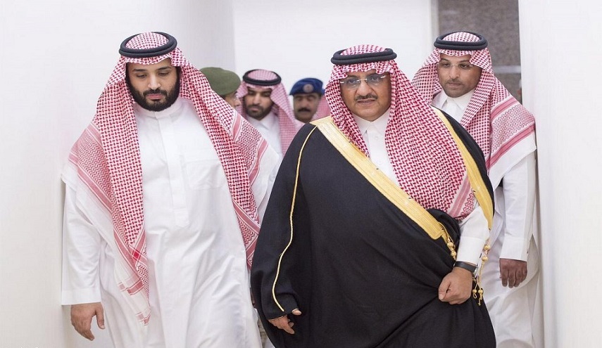 صحيفة أميركية: هكذا أُسكت بن نايف وانسحب المعارضون من الشبكات الاجتماعية!
