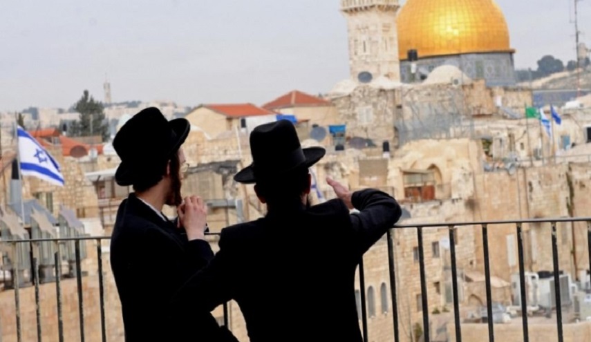 بالفيديو ... داعية سعودي يدعو الفلسطينيين الى ترك المسجد الأقصى لليهود !!