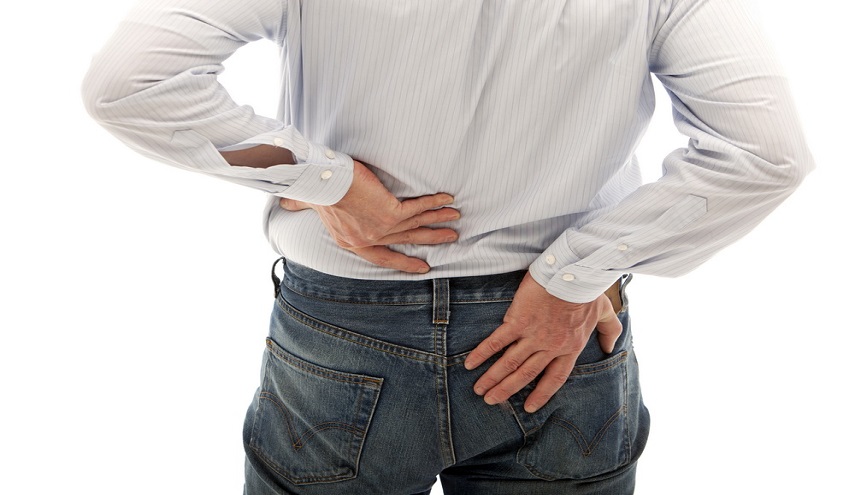ما هي الأسباب التي تؤدي الى آلام الظهر؟