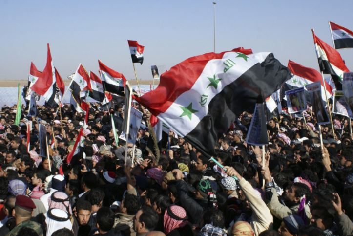 صحيفة سعودية تحذر من "حرب" محتملة في العراق!