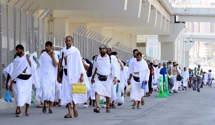الوهابيون يعتدون على عالم دين إيراني في مكة المكرمة.. واصابته بجروح