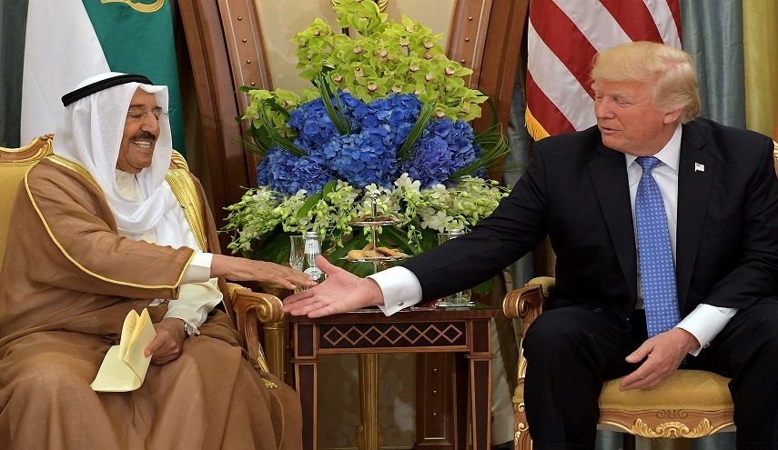 أمير الكويت: قطر مستعدة لبحث المطالب الـ13 والجلوس إلى طاولة الحوار