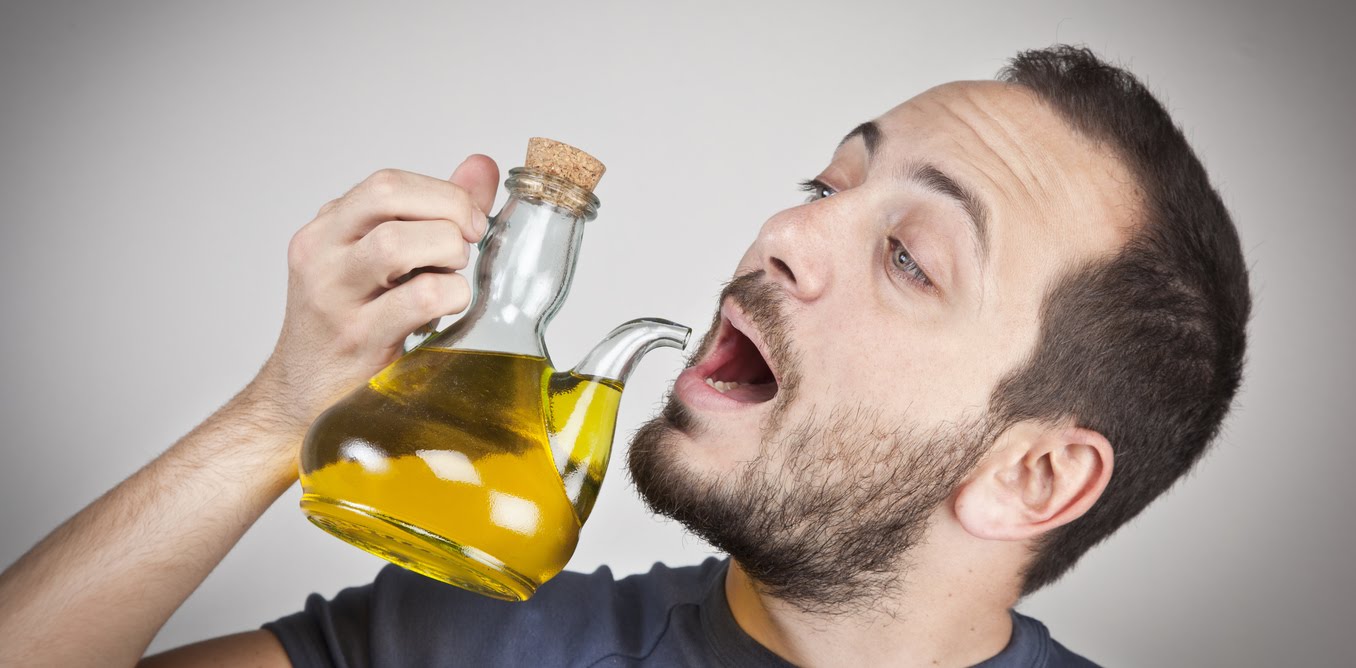 فوائد المضمضة بزيت الزيتون