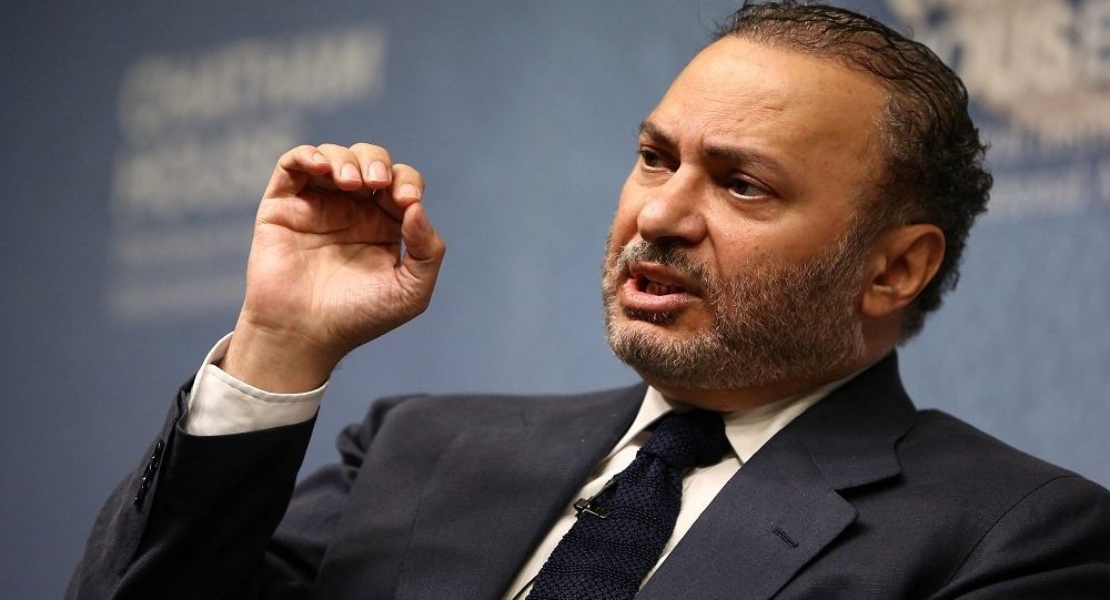 قرقاش يتوعد قطر وينأى عن الحل العسكري