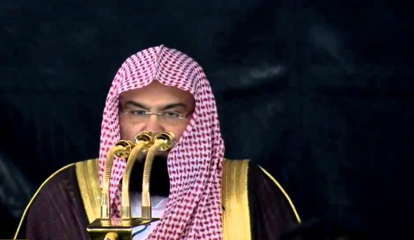 بلا خجل.. السديس يدعو لترامب!