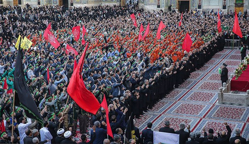 بالصور.. انطلاق قوافل لتقديم الخدمات لزوار ابي عبدالله الحسين من مدينة مشهد