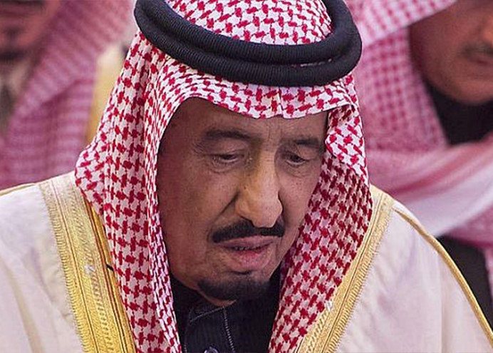 صحيفة بريطانية تكشف خفايا «مرض الملك سلمان»