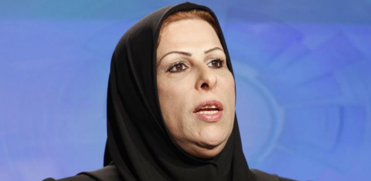 بالصور... نائبة عراقية تعرض وثائق عن وزير يخاطب ويرد على نفسه بكتب رسمية