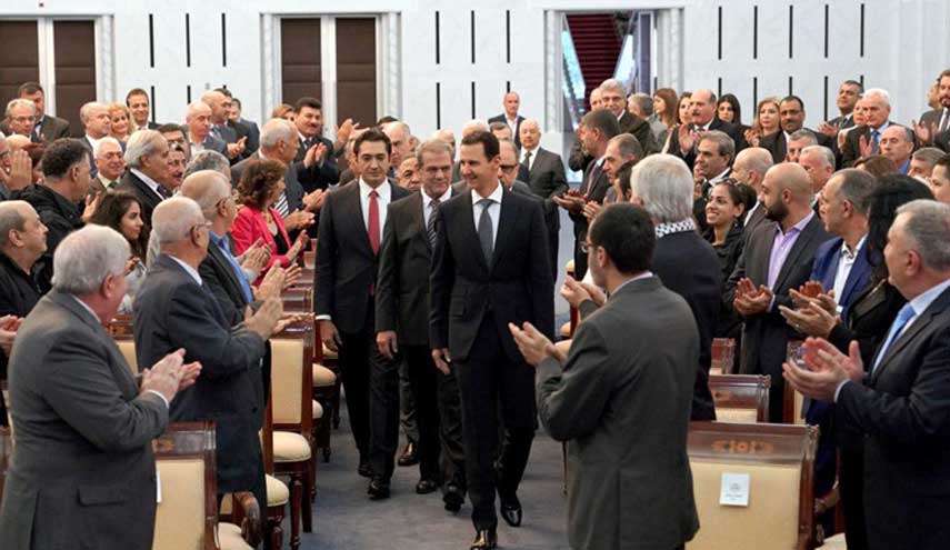 تيار المستقبل يرد بعنف على تعليق للأسد حول وضع الحريري