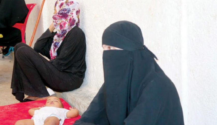 زوجة "داعشي" تنتظر الخروج من الجحيم.. وتفضح دعايات التنظيم