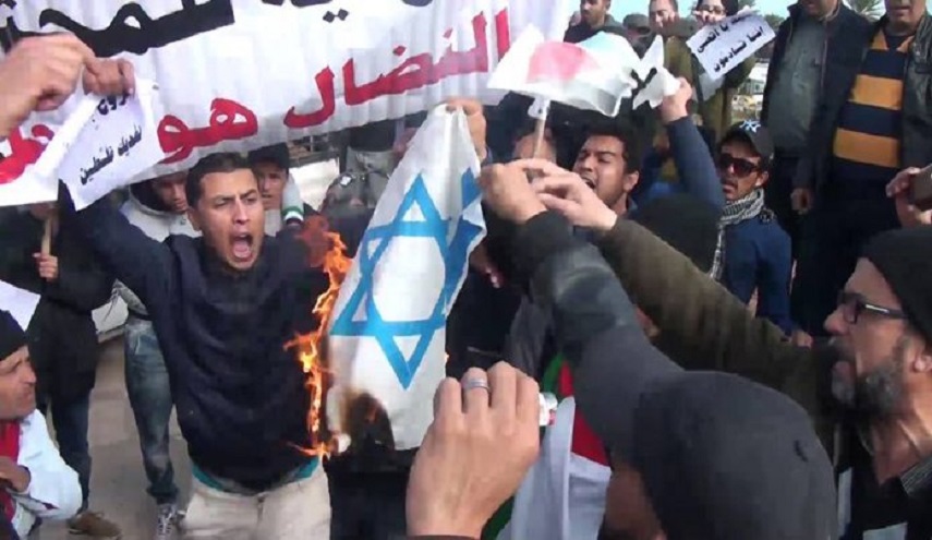 صفاقس: مسيرة مساندة للقدس.. ومطالبة بطرد السفير الأمريكي من تونس