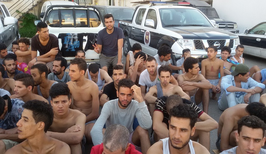 تأجيل ترحيل المغاربة العالقين في ليبيا..وطرابلس تحمل المسؤولية للرباط!