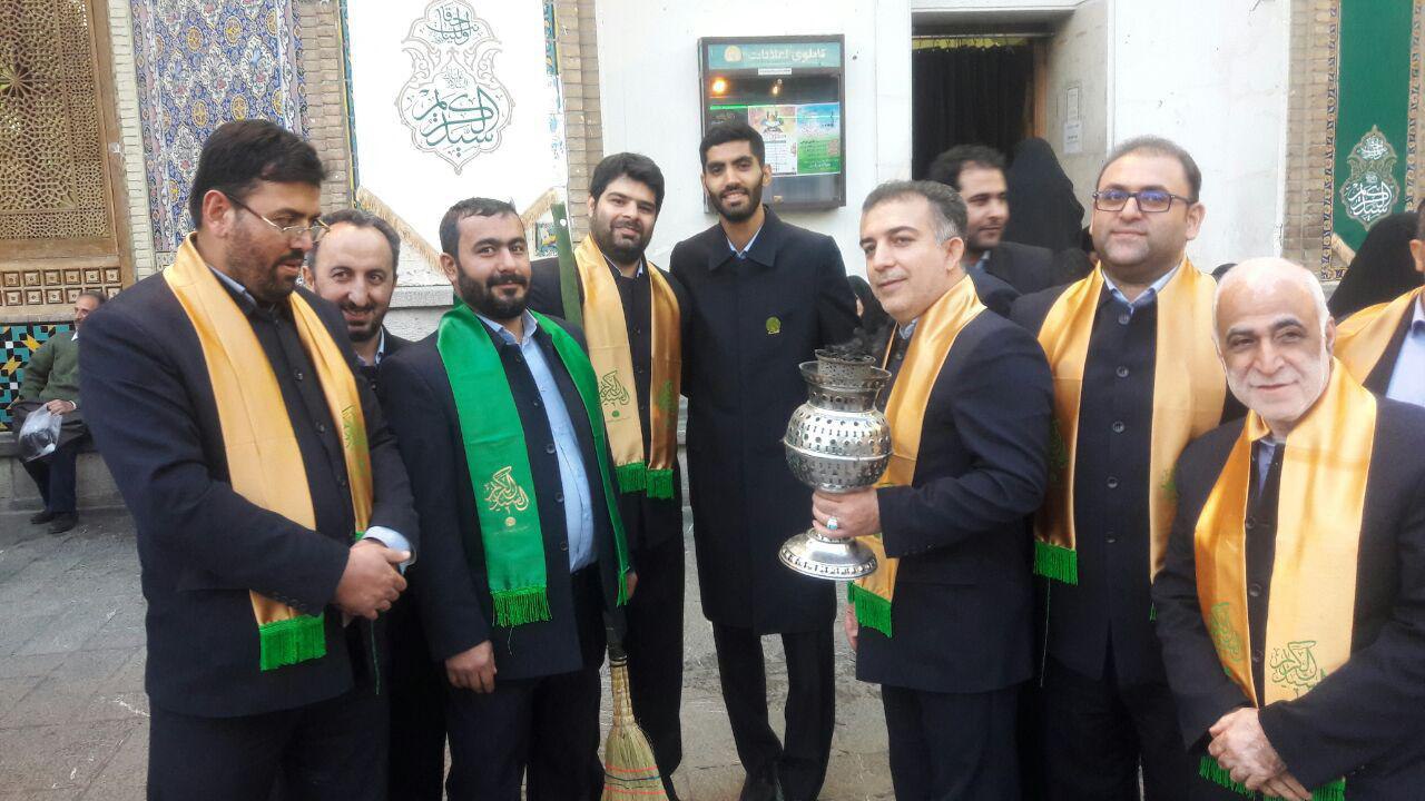 بالصورة: لاعب ايراني ينال لقب "خادم شرف" لمرقد السيد عبدالعظيم الحسني