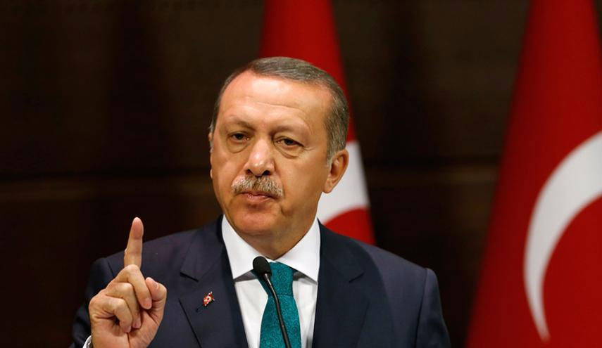 "انتبه..لا تتحدث بلسان غيرك"..أردوغان يهاجم صحافي فرنسي.. 