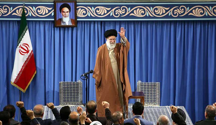 الامام الخامنئي: مسرحيات "ترامب" الجنونية لن تمر دون رد