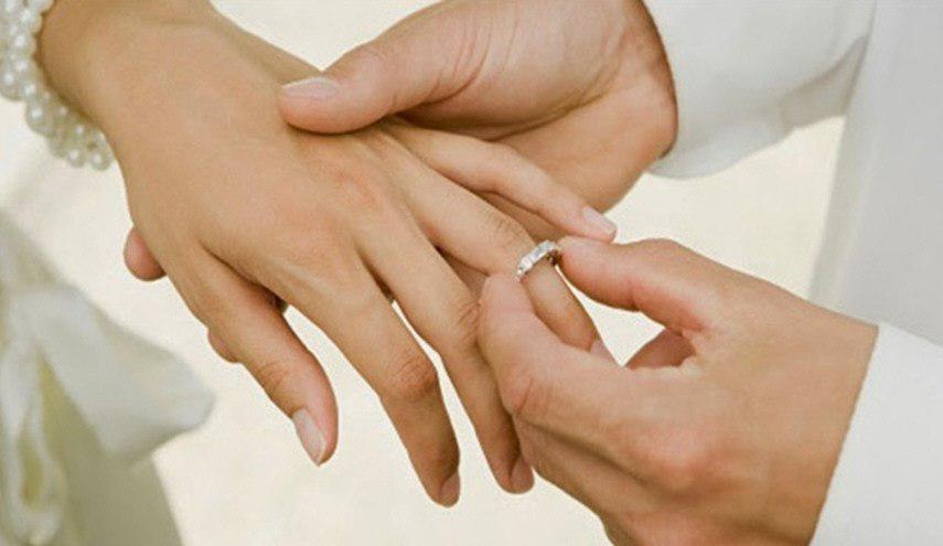 لهذا السبب يوضع خاتم الزواج في اليد اليسرى