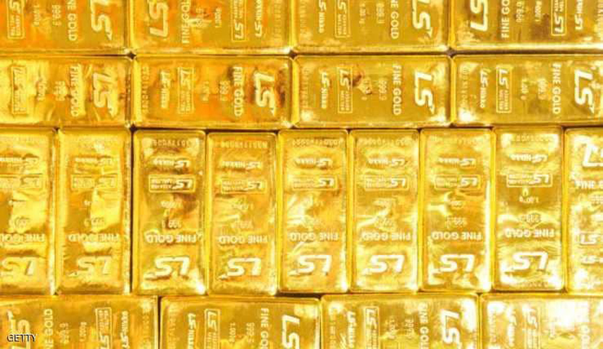 الذهب ينخفض مع تعافي الدولار