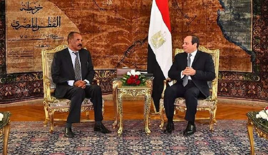 لواء مصري يكشف عن سر التحالف بين مصر وإريتريا وشراء مقاتلات رافال