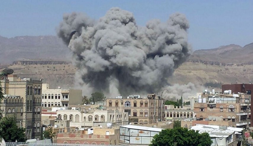 طيران العدوان يستهدف مبنى التلفزيون اليمني في صنعاء