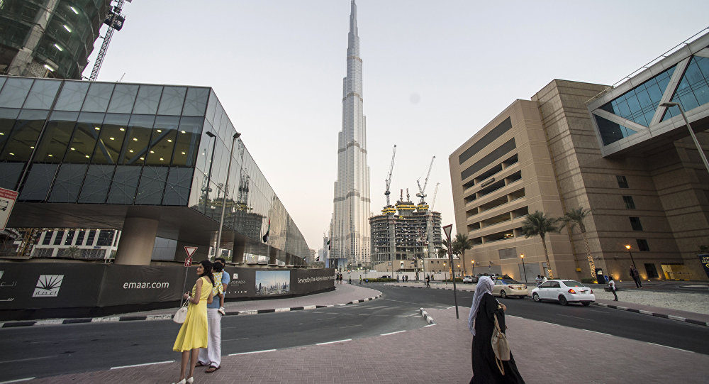 افتتاح طريق يصل السعودية بالإمارات