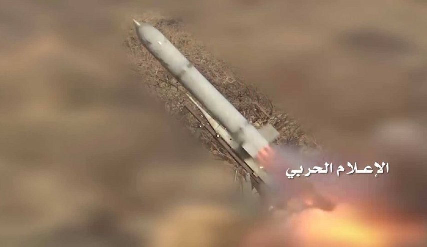 صاروخ "زلزال2" استهدف معسكراً للعدوان السعودي في عسير