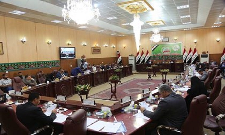 مشادات كلامية داخل مجلس النجف بخصوص قضية المحافظ المقال