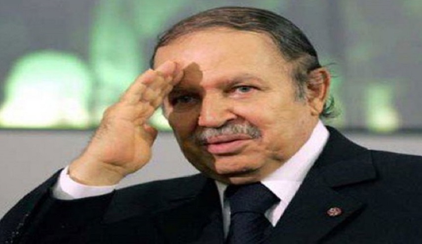  بوتفليقة يهنئ الرئيس التونسي والملك المغربي بهذه المناسبة 