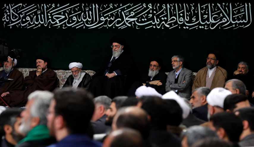 بالصور.. مراسم عزاء استشهاد السيدة فاطمة الزهراء (س) بحضور الإمام الخامنئي