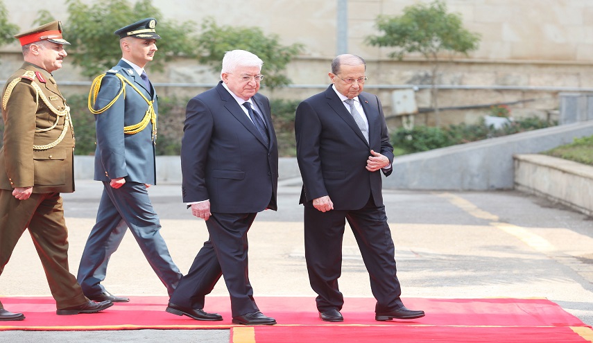  بالصورة.. هكذا فاجأ معصوم الرئيس اللبناني ميشال عون