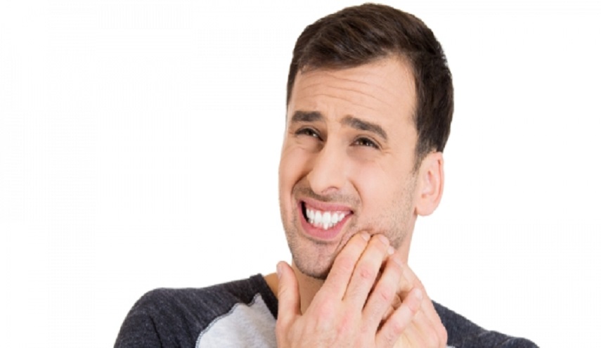 عالج حساسية الأسنان في 4 خطوات