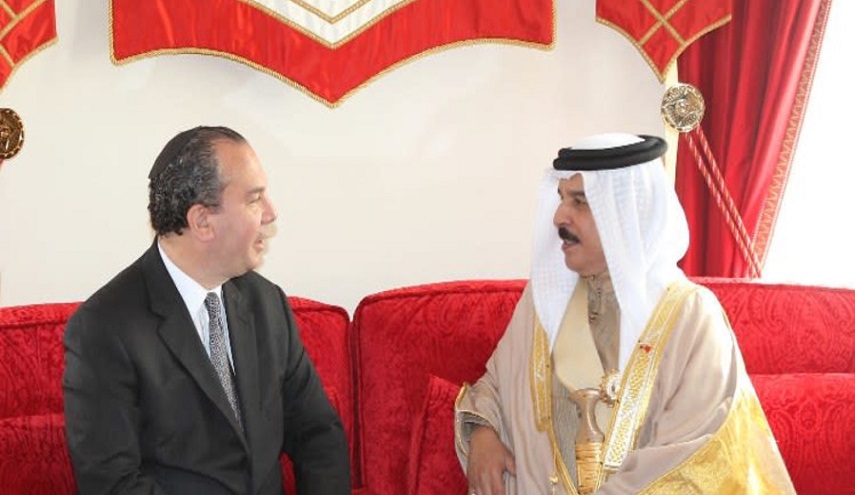 استمرارا لسياسة التطبيع.. وفد يهودي أمريكي يزور منامة البحرين
