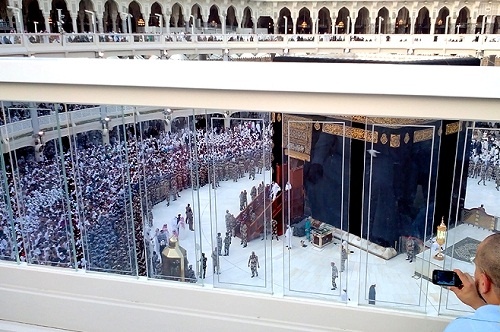 حرمت مهمانان خدا