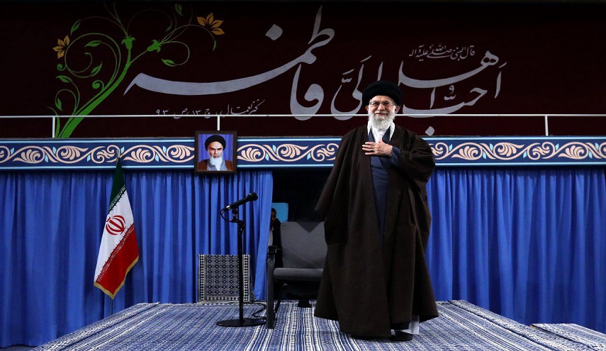  الامام الخامنئي: لا دخل لامريكا بالتواجد الايراني في المنطقة