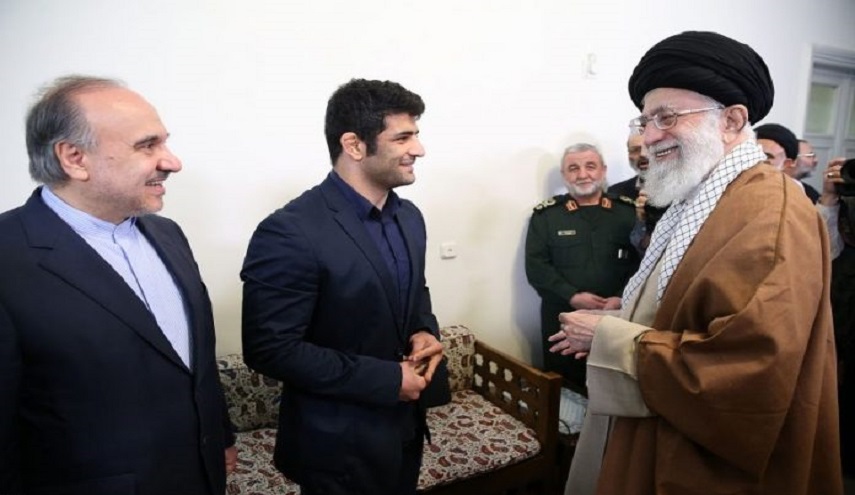إعفاء مصارع ايراني من الخدمة العسكرية تكريما لرفضه مواجهة اسرائيلي