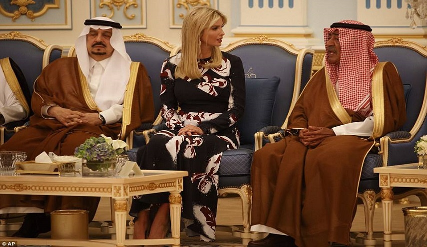  “سروال إيفانكا”.. قصيدة نارية لشاعر يمني يسخر بها من ابن سلمان!