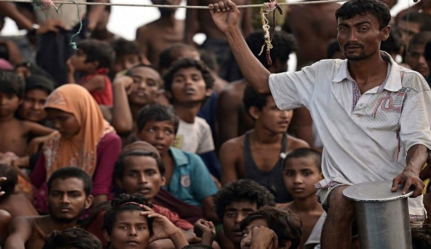 بدء نقل اللاجئين الروهينغا الى مناطق آمنة قبل موسم الأمطار في بنغلادش